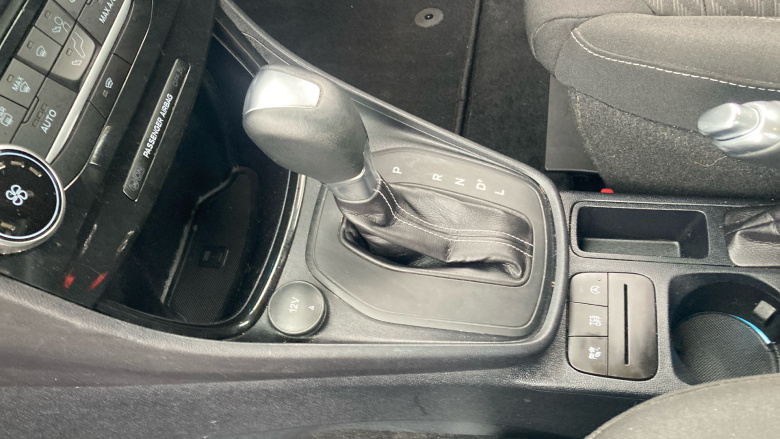 Ford Puma 1.0 EcoBoost Hybrid mHEV Titanium 5dr DCT Petrol Hatchback